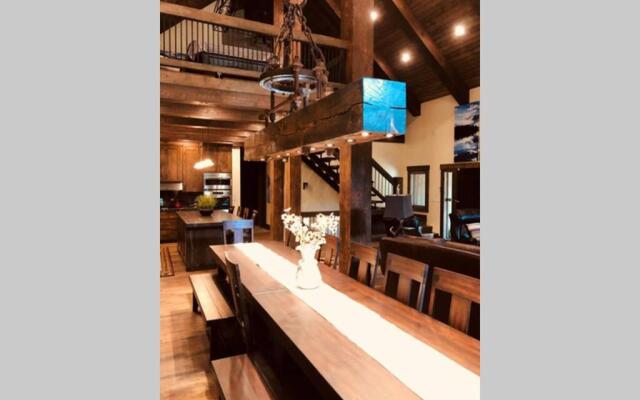 Yellowstone Crossing Lodge