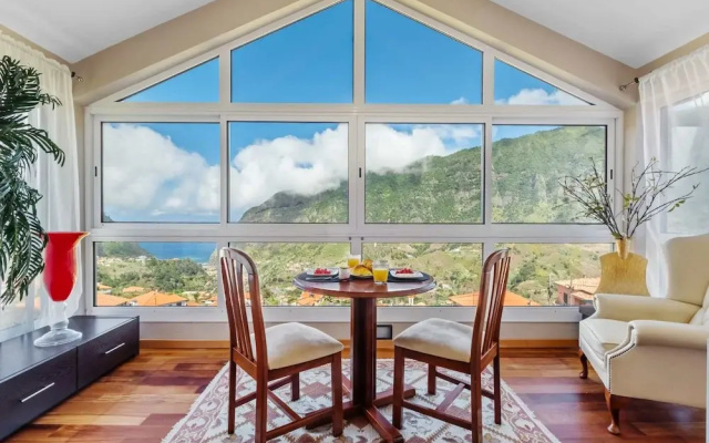 Landure Penthouse by Homie