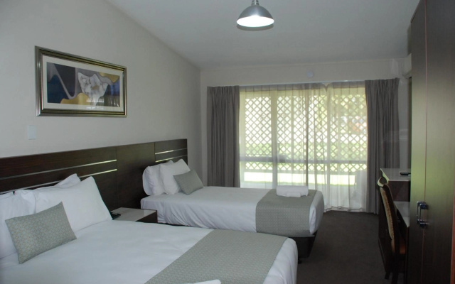Auckland Airport Kiwi Hotel – Guest Rooms – Mangere