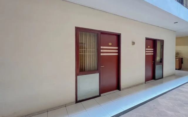 RedDoorz near Tegalega Park 2