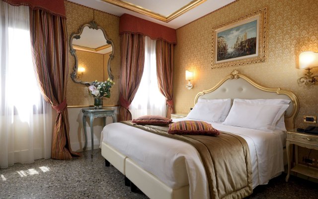 Hotel Olimpia Venice, BW signature collection