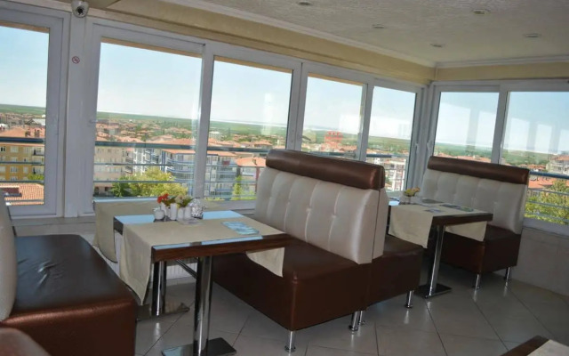 Yildirim Hotel
