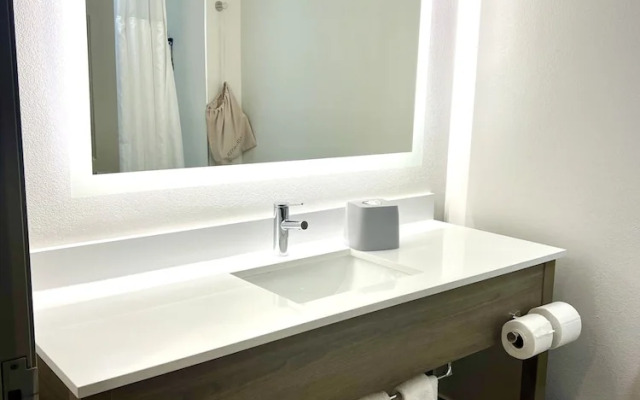 Holiday Inn Express Madison