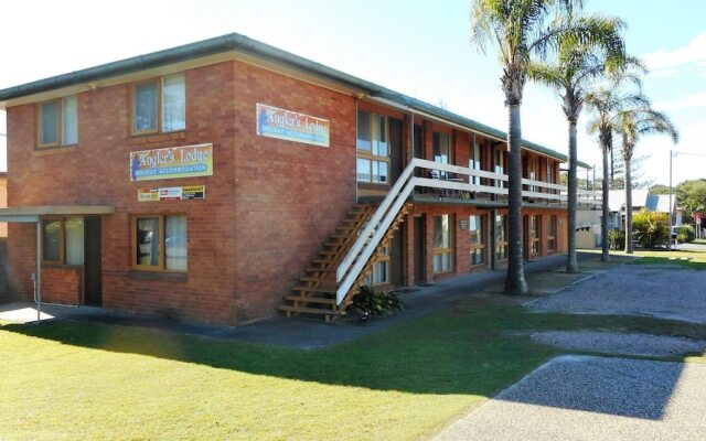 Anglers Lodge Unit 1 at South West Rocks