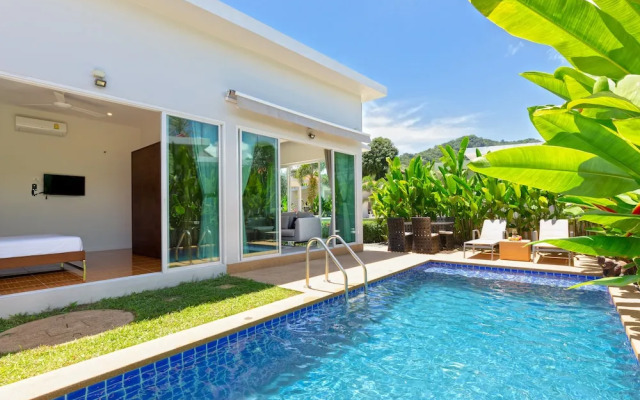 Tropical Stay at 2BR Pool Villa Greens 8
