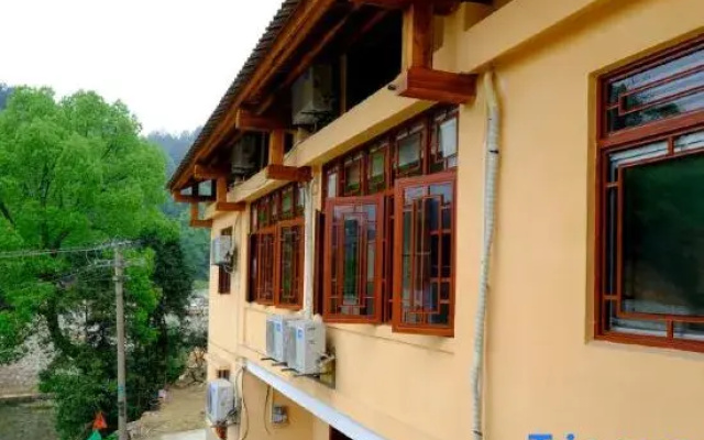 Shaoshan Yangwan Sea of Flowers Homestay