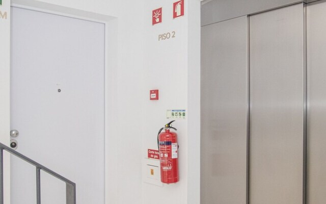 Liiiving - Modern & Glam Apartment M