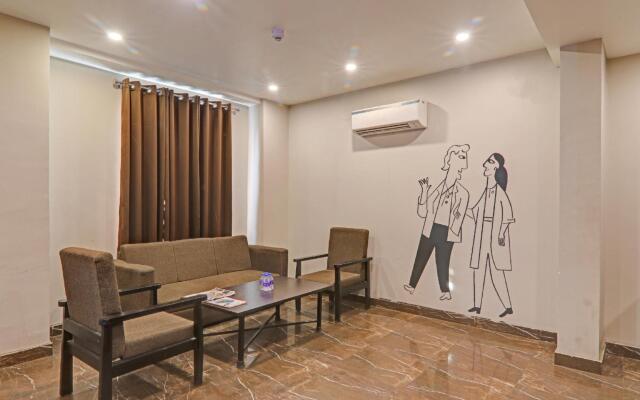 Super Townhouse Amaraa Hotel Near Phoenix Palassio