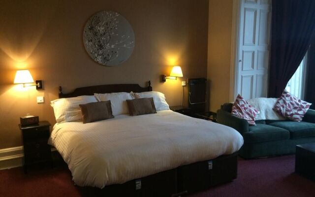 The Hampton Hotel by Greene King Inns