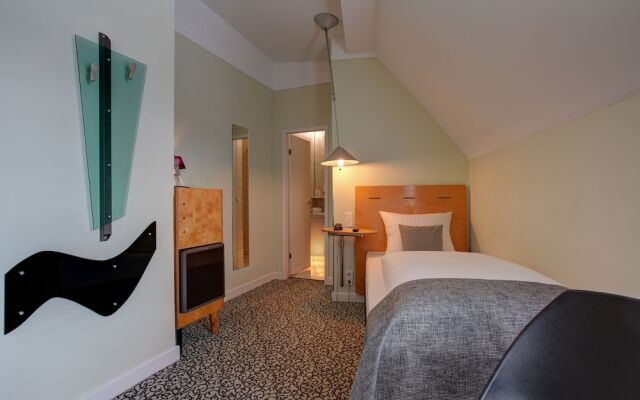 Отель Premier Inn Koeln City Centre