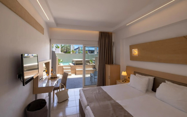 Kolymbia Bay Art - Adults Only