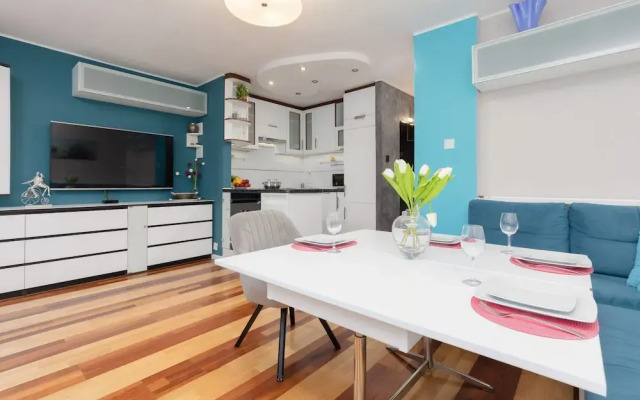 Starej Baśni Apartment Warsaw by Renters