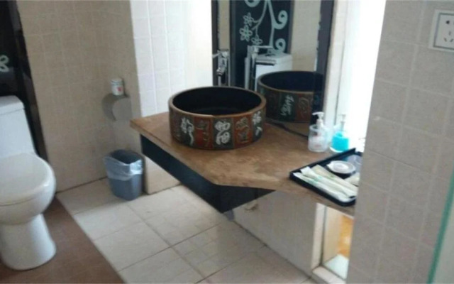 Yinxiang Business Inn