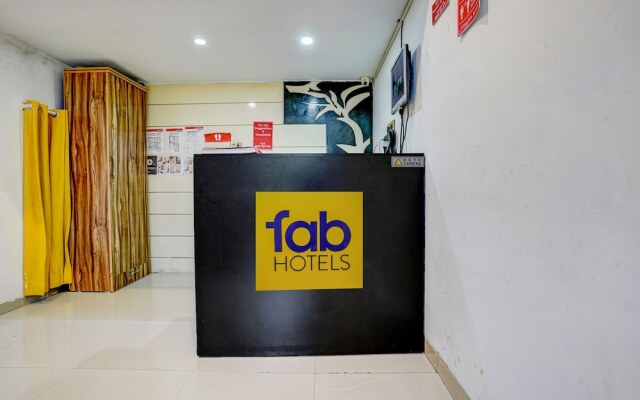 Fabhotel Vardhan House