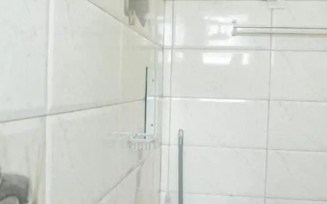Lux Suites Ganjoni Studio Apartment