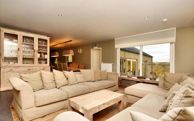 Villa in Durbuy With Swimming Pool
