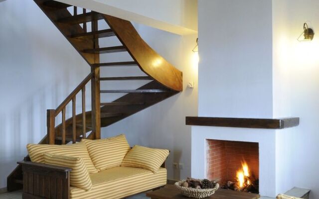 Esperos Suites & Villas