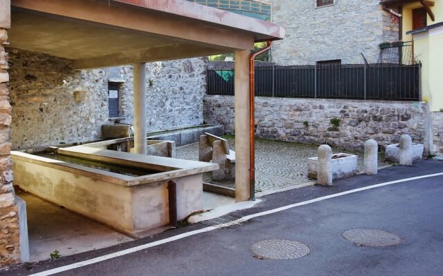 Piazza 25 Aprile in San Fedele Intelvi