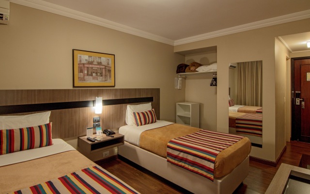 Hotel Deville Express Cascavel