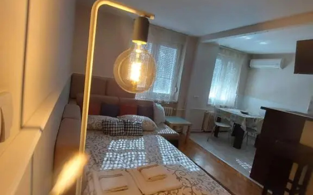 Central apartment with garage