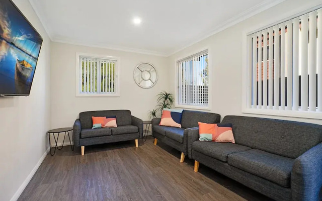 Newcastle Short Stay Apartments - Birmingham Garden Townhouses