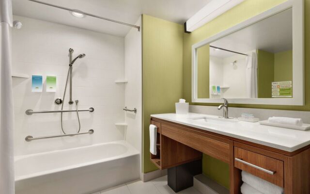 Home2 Suites by Hilton Woodbridge Potomac Mills