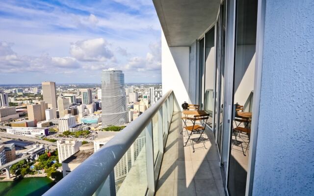 Nuovo Miami Apartments at Icon Brickell