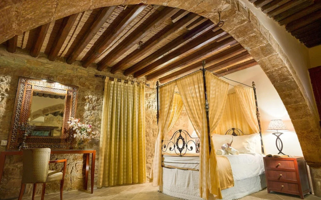 Oinoessa Traditional Boutique Houses