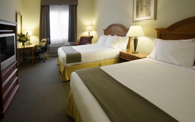 Holiday Inn Express Hotel & Suites Gananoque by IHG