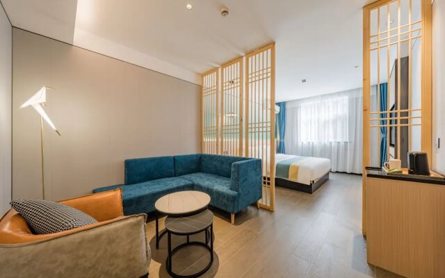 New Century Meitu Hotel (Ningbo Tianyi Square, Gulou Metro Station)