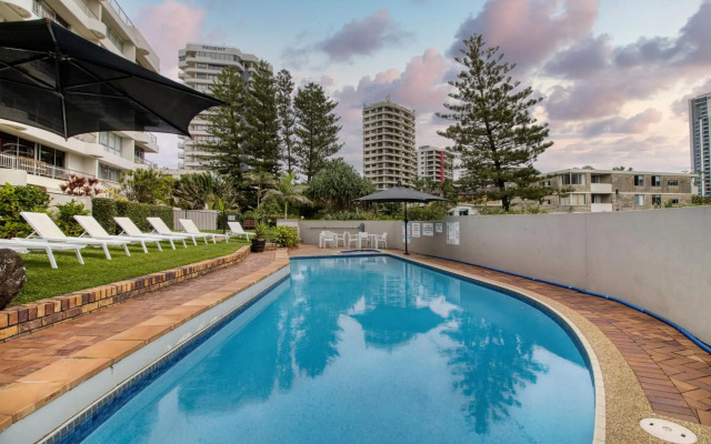 Surfers Chalet