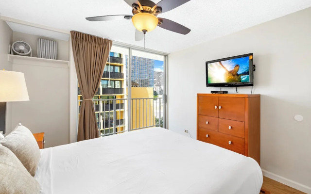 Pacific Monarch - 1 BR - Ocean & City Views