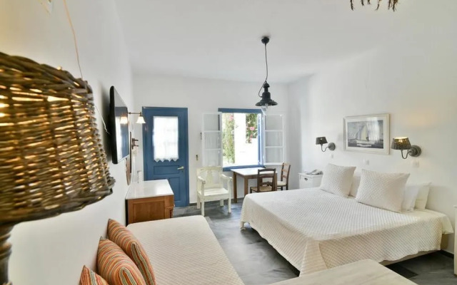 Golden Beach Studios & Suites