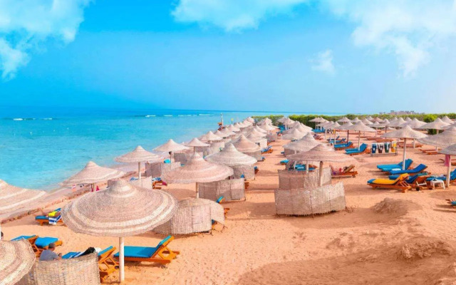 Charmillion Sea Life Resort