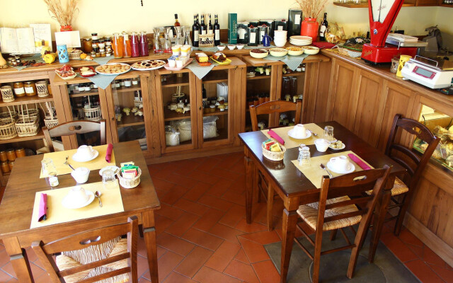 La Cantina Relais - Fattoria Il Cipresso