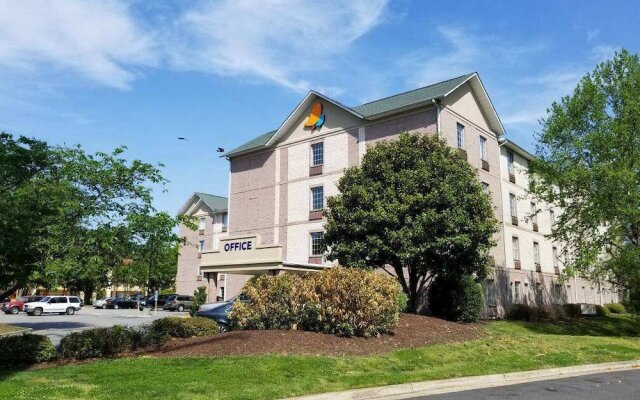 Intown Suites Extended Stay Select Hampton