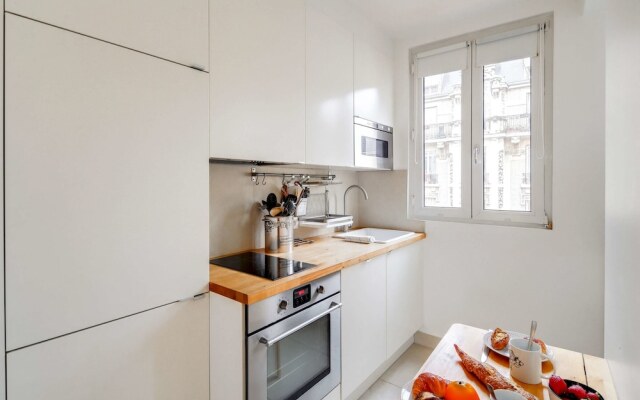 Gorgeous Flat 3 Mins To Oberkampf Metro