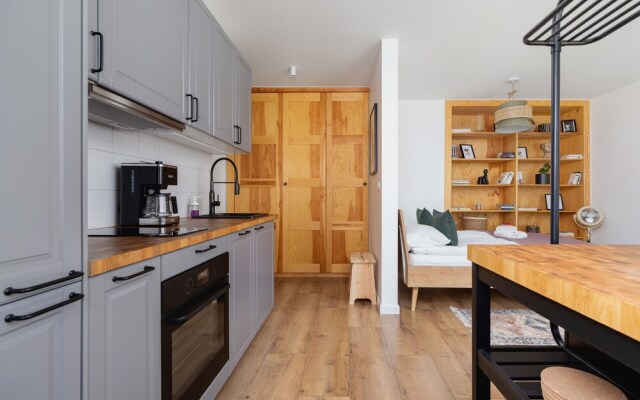 Stare Podgorze Sliska by Renters