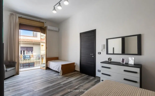 Blue House in Avola With 1 Bedrooms and 1 Bathrooms