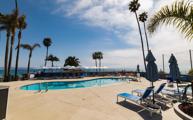 SeaCrest OceanFront Hotel
