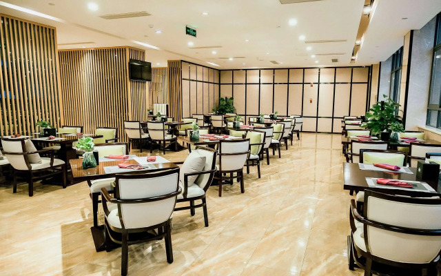 Days Inn by Wyndham Business Place Sichuan Bazhong