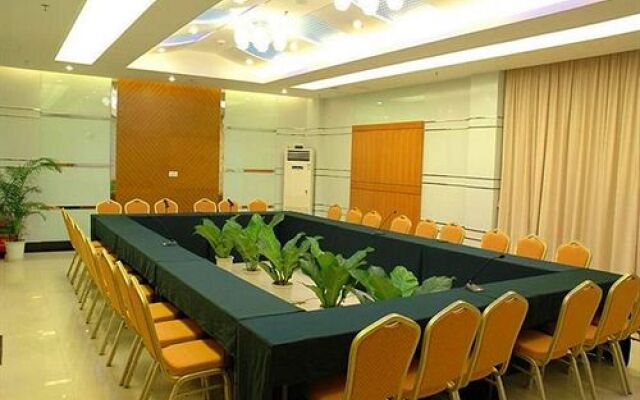 GreenTree Alliance Shanghai Anting Subway Station Hotel