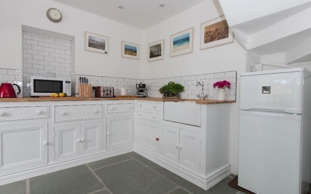 Kevrin Cottage