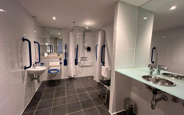 BNB Hotel Inverness   