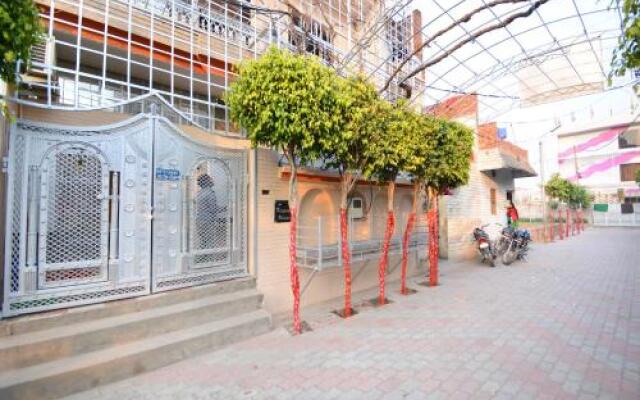 OYO 26638 Kapoor Guest House