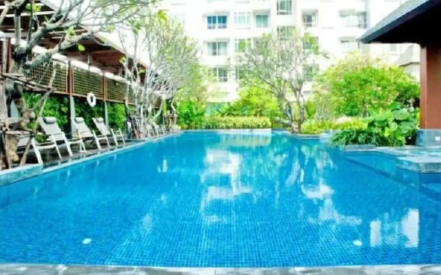Cityview Circle BTS Pool Gym