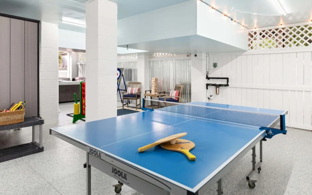 Captain Champs Castaway