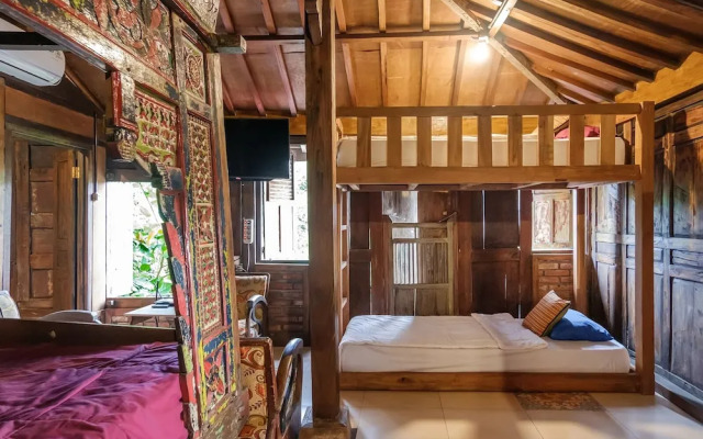 TwoSpaces Living at Bunga Desa Jimbaran