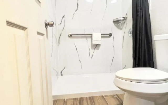 Economy Inn And Suites