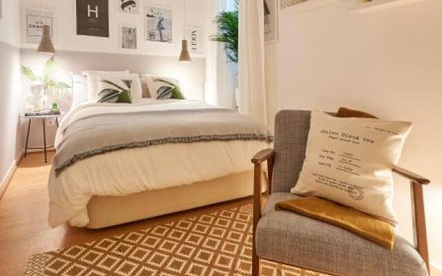 Lisbon Boutique Alfama with Patio 3